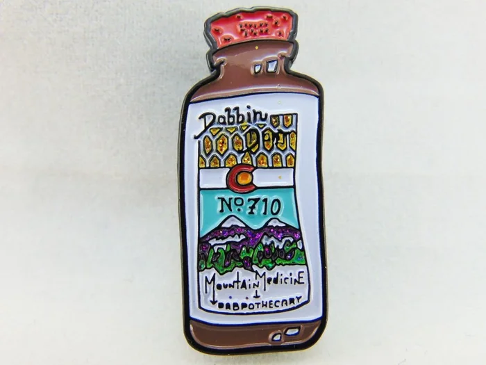 Dabbin’ Dan Number 710 Mountain Medicine Dabpothecary Tincture Bottle Hat Pin